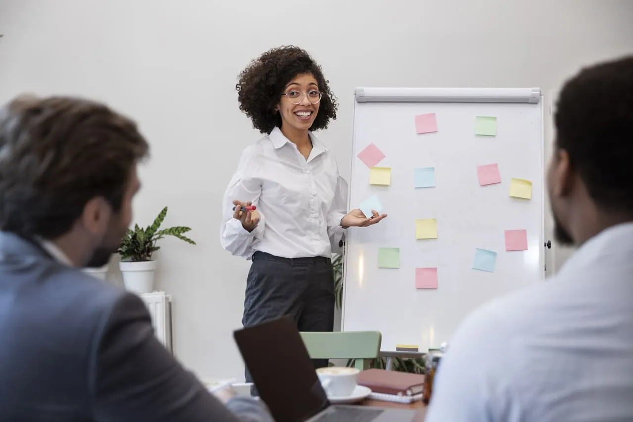 Comment une formation entrepreneuriat booste-t-elle votre confiance pour créer une entreprise rentable ?