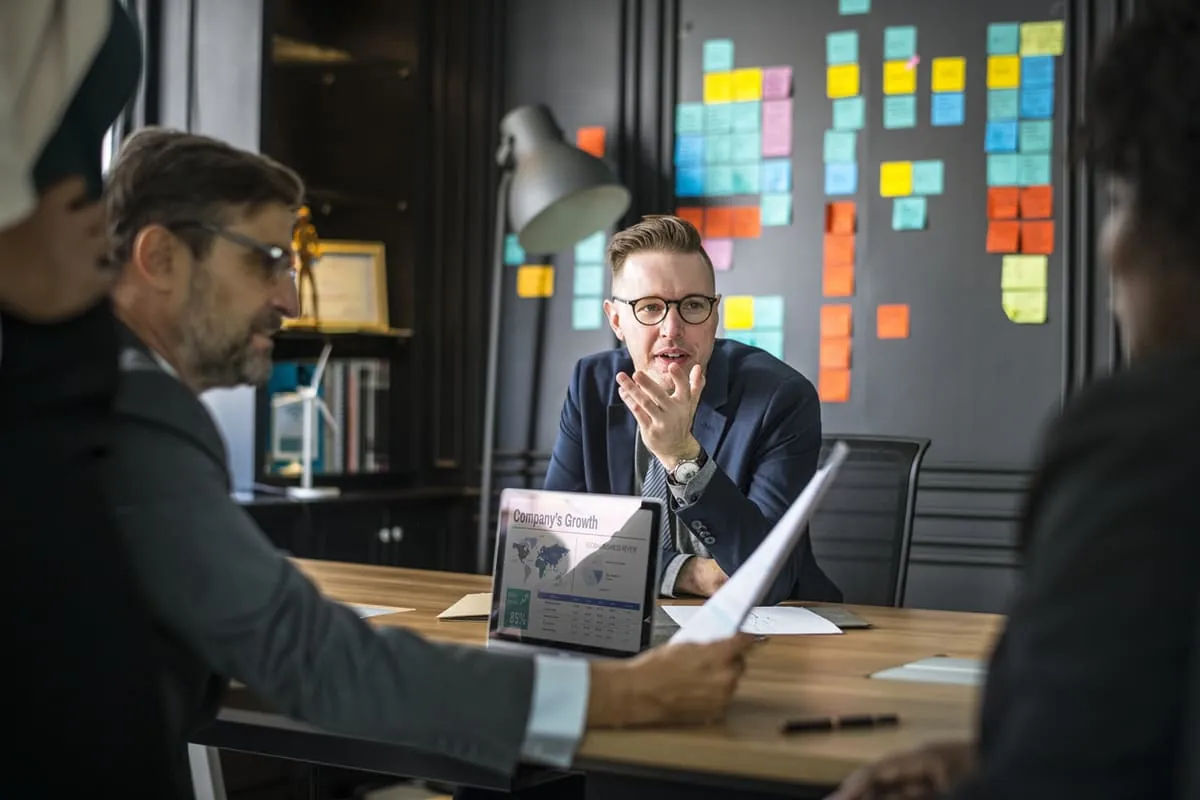 L'importance du management de transition pour surmonter les crises en entreprise